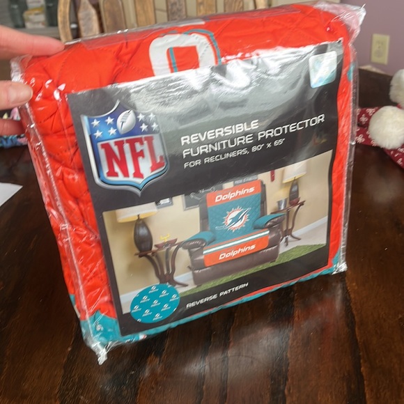 Miami Dolphins recliner cover - Picture 3 of 3
